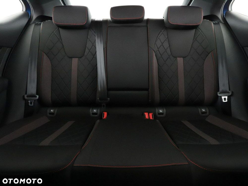 Skoda Octavia 2.0 TDI DSG RS - 18