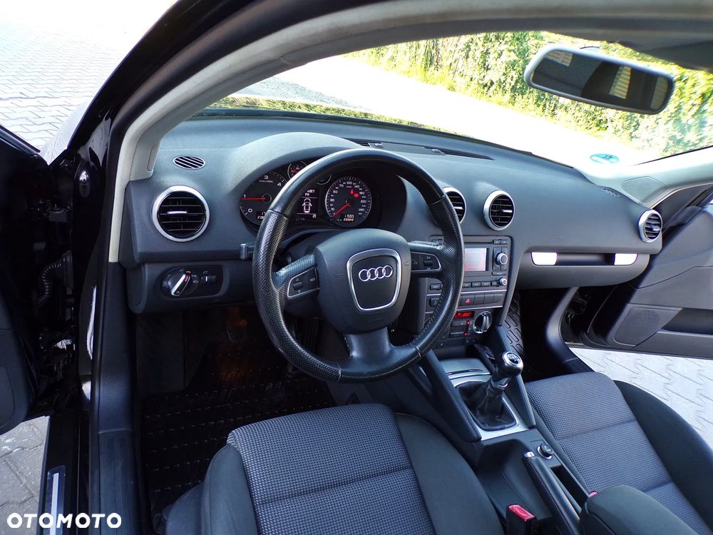 Audi A3 Sportback 2.0 TDI S line Sportpaket plus - 15