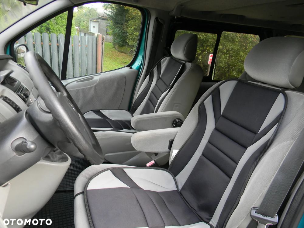 Opel Vivaro - 32