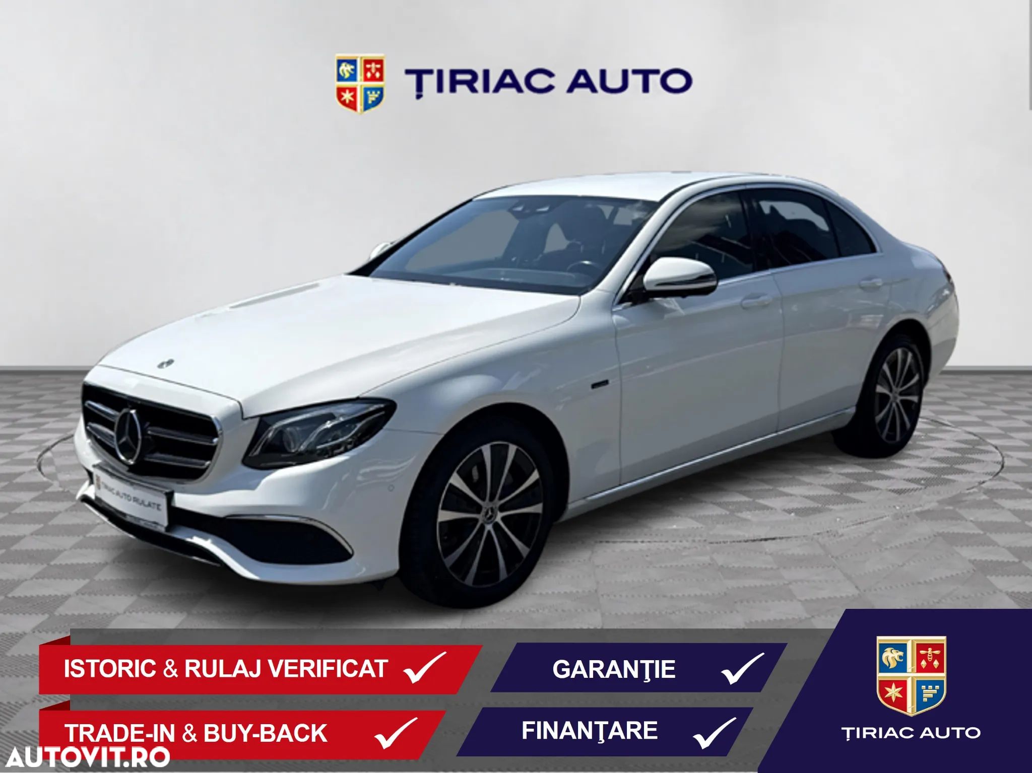 Mercedes-Benz E 300 de Aut. - 1