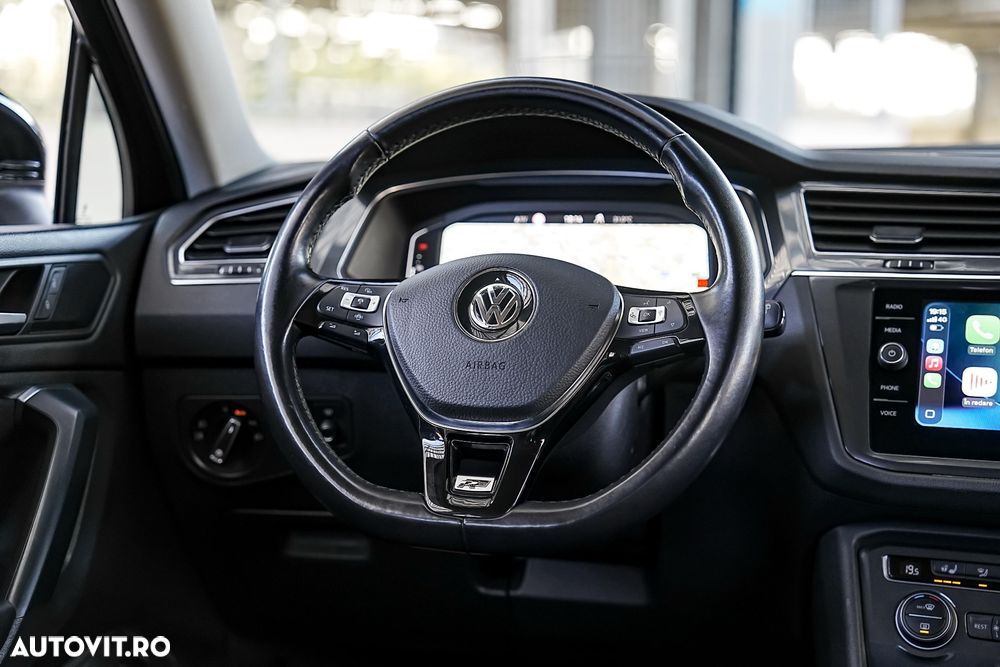 Volkswagen Tiguan - 11