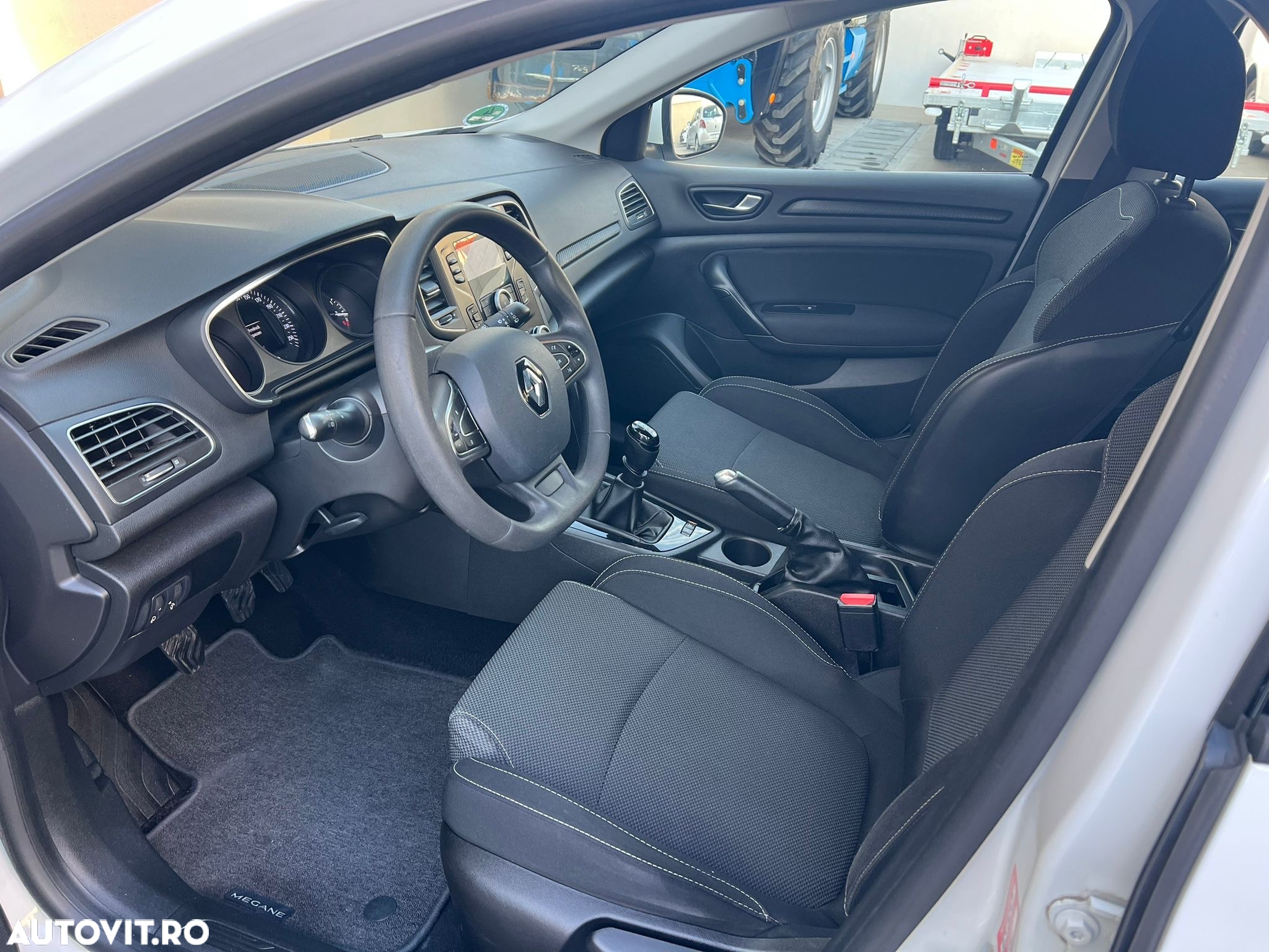 Renault Megane ENERGY TCe Life - 6