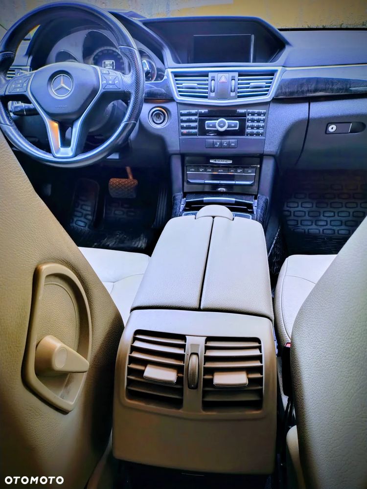 Mercedes-Benz Klasa E 250 CDI 4-Matic BlueEff - 9