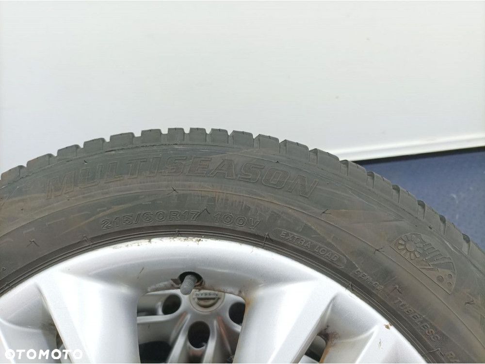 NISSAN KOMPLET FELGI ALUMINIOWE Z OPONAMI 5X114.3 6.5JX17 ET40 215/60 R17 - 17