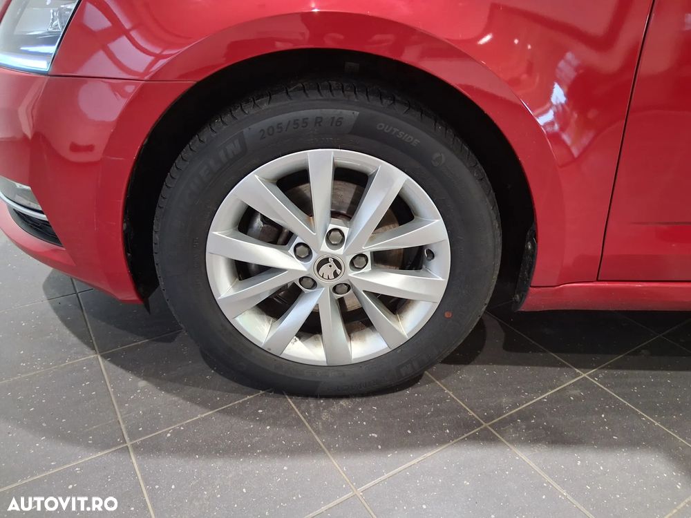 Skoda Octavia 1.5 TSI DSG Style - 5