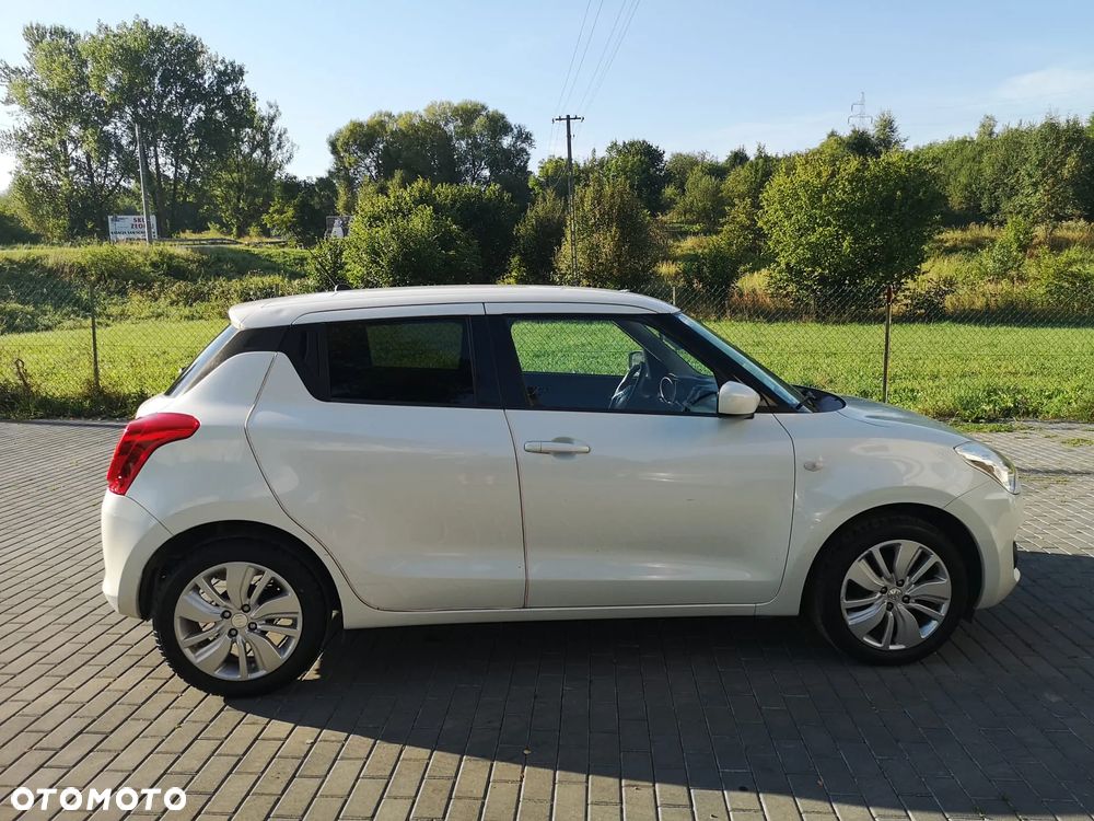 Suzuki Swift 1.2 Premium Plus - 11