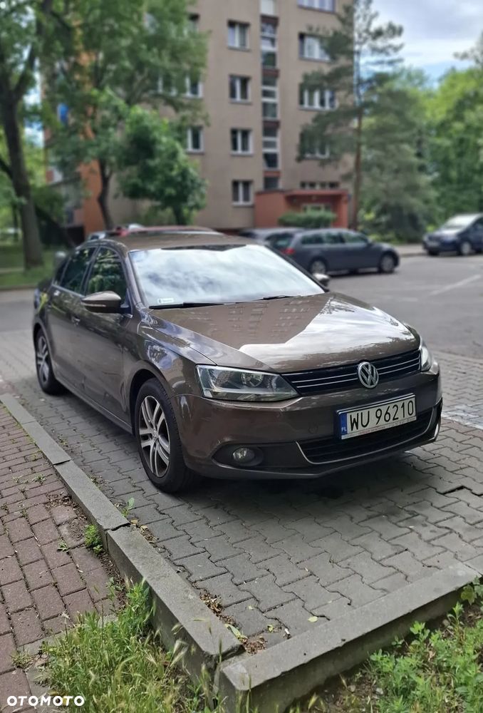 Volkswagen Jetta 1.4 TSI Highline - 1