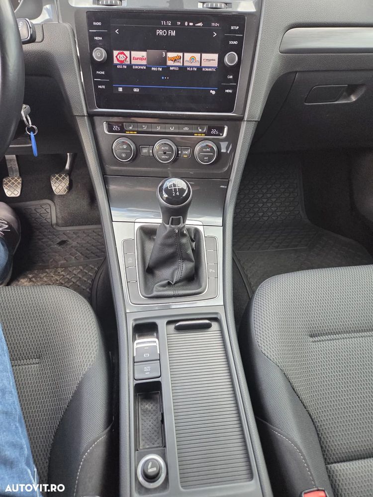 Volkswagen Golf 1.6 TDI Comfortline - 8