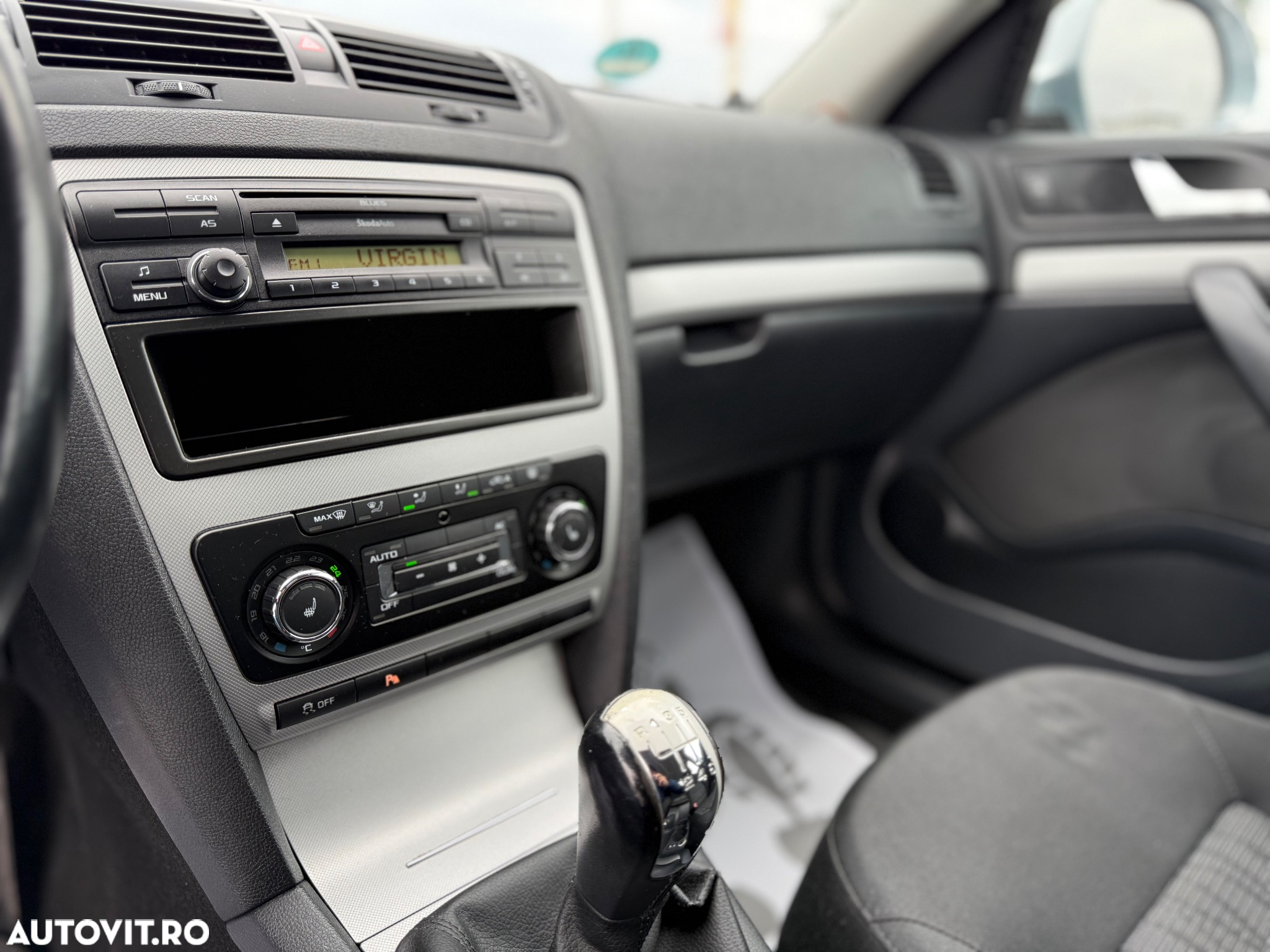 Skoda Octavia 1.8 TSI Business - 12