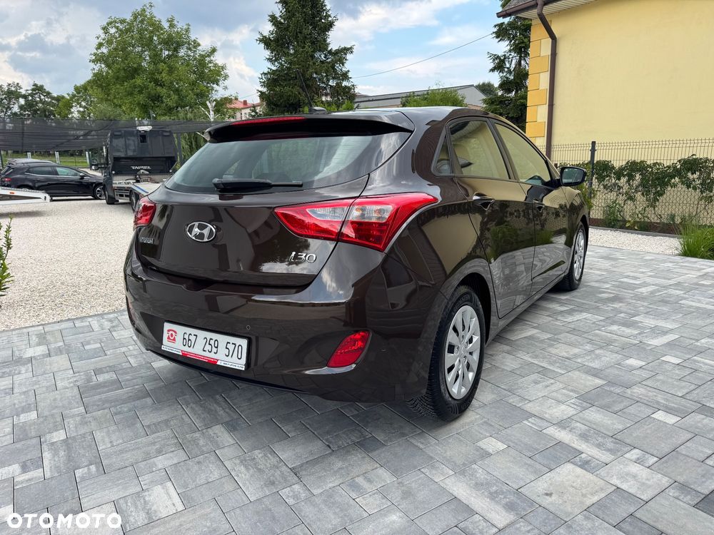 Hyundai i30 blue 1.4 Style - 6