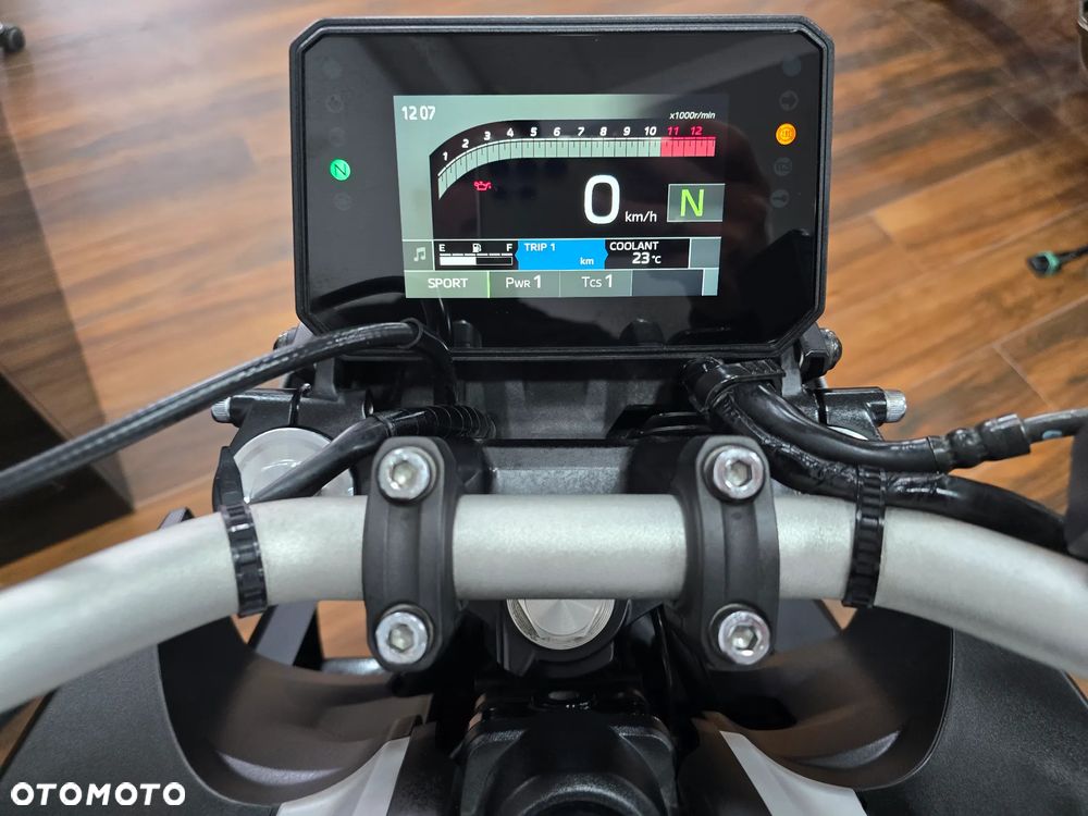 Yamaha MT - 14