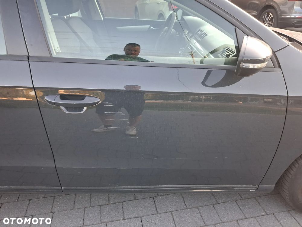Volkswagen Passat 1.6 TDI BlueMotion - 28