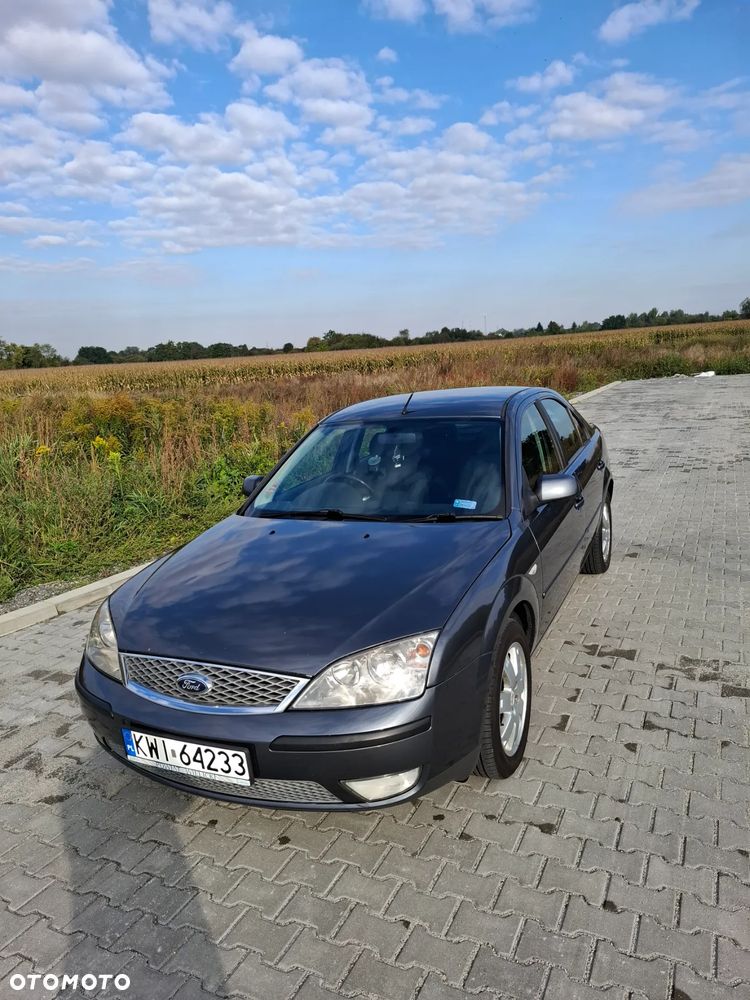 Ford Mondeo 1.8 Trend - 4