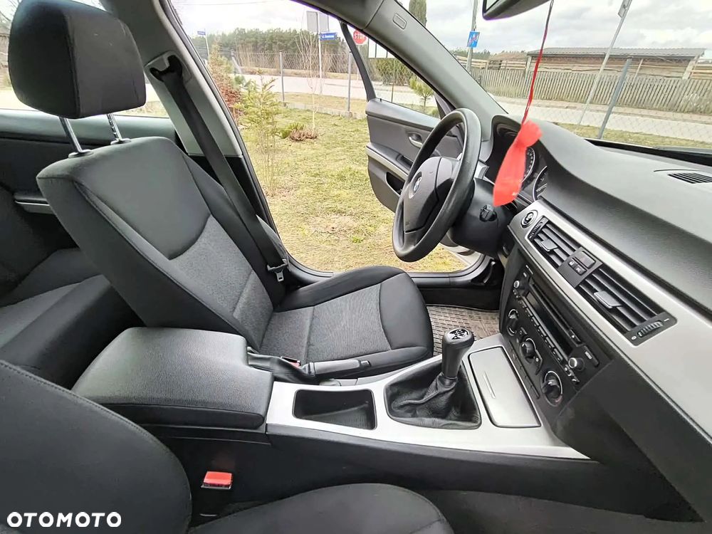 BMW Seria 3 - 19
