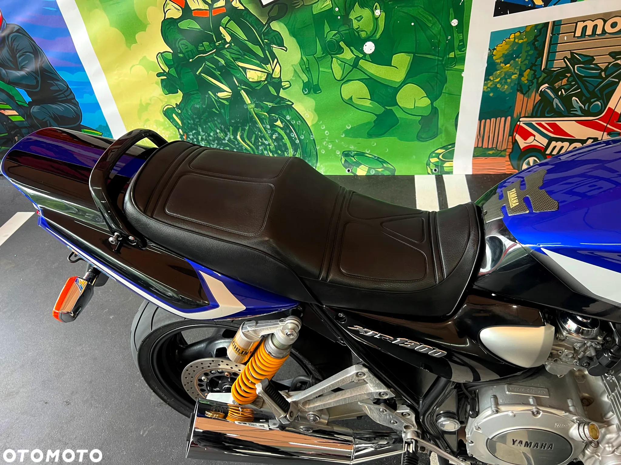 Yamaha XJR - 10