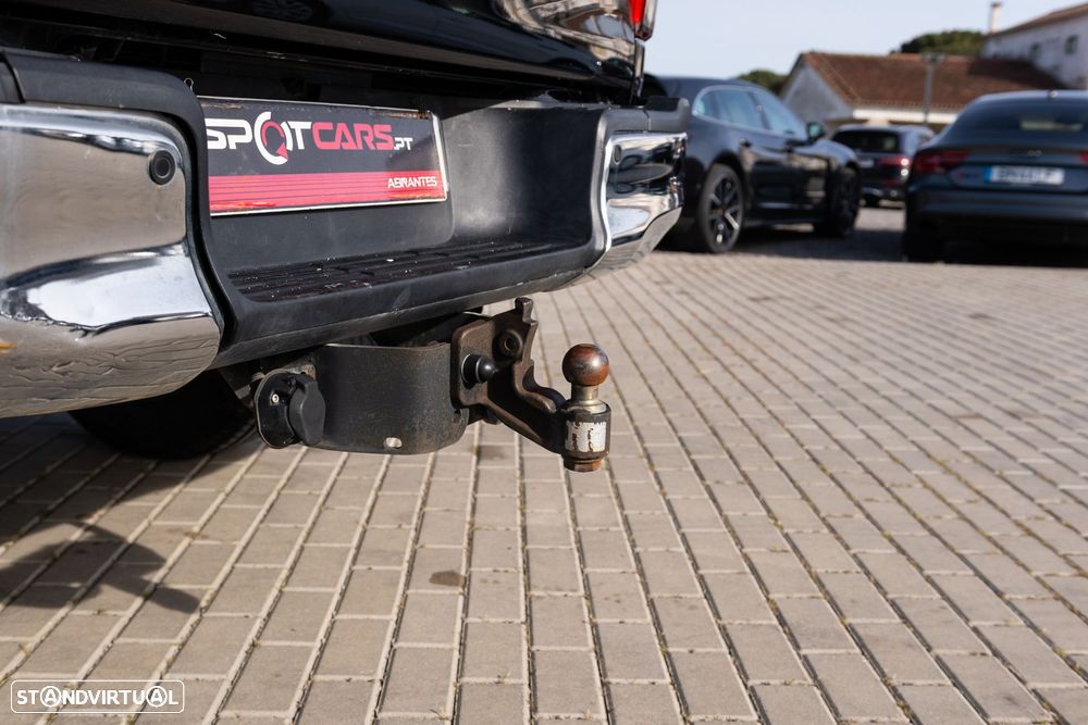 Toyota Hilux 2.4 D-4D 4WD CD Tracker S CA - 9