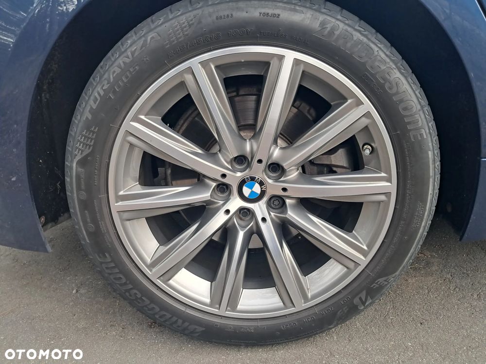BMW Seria 5 520d Luxury Line - 14