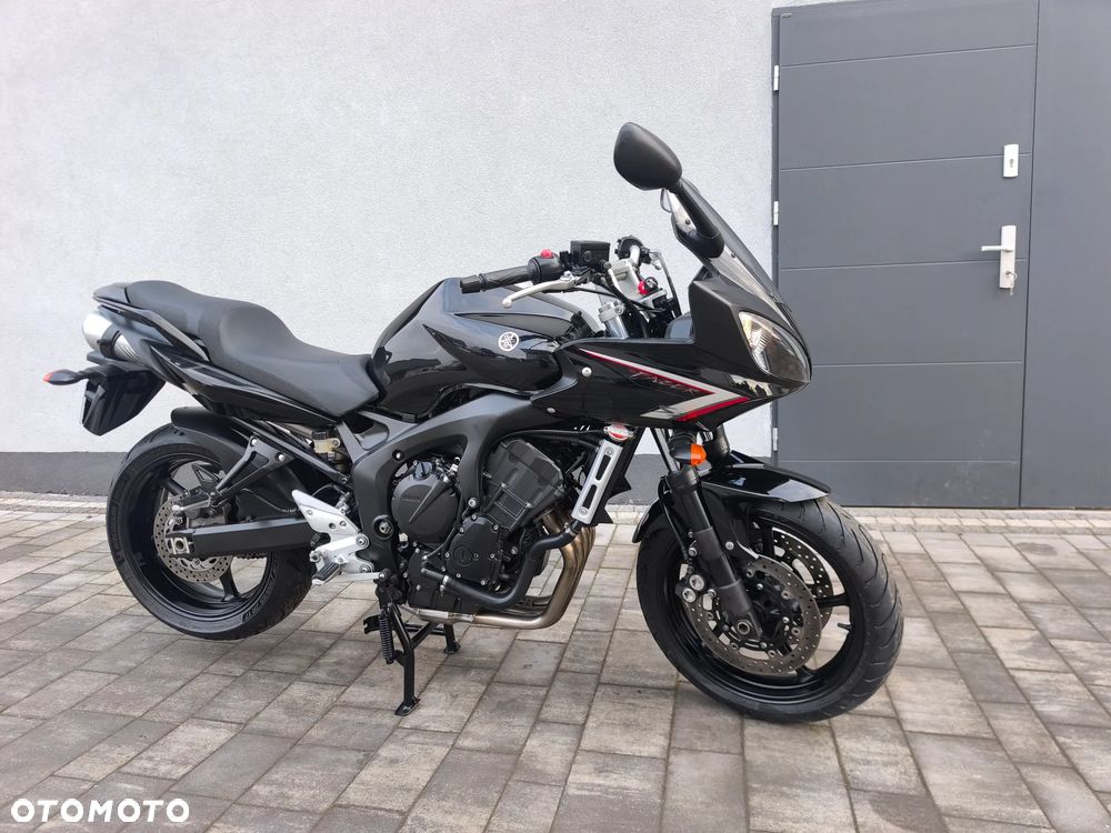 Yamaha FZ6 - 3