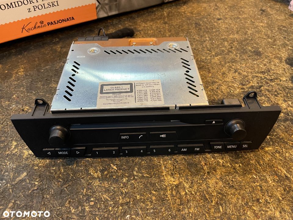 Radio pod navi monitor Bmw e83 x3 - 1