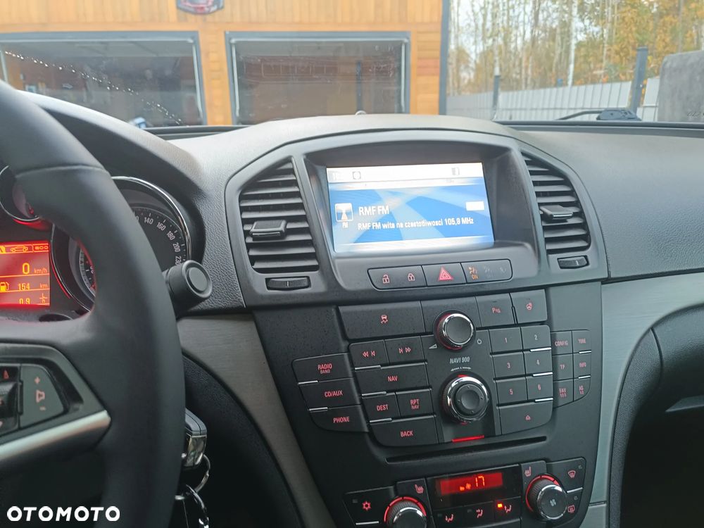 Opel Insignia - 15