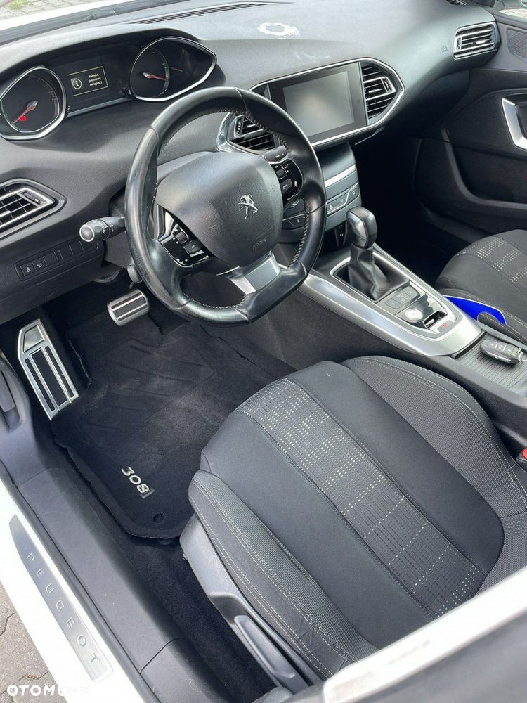 Peugeot 308 - 12