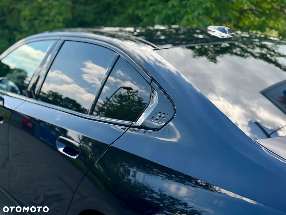 BMW Seria 5 520d xDrive mHEV M Sport - 15