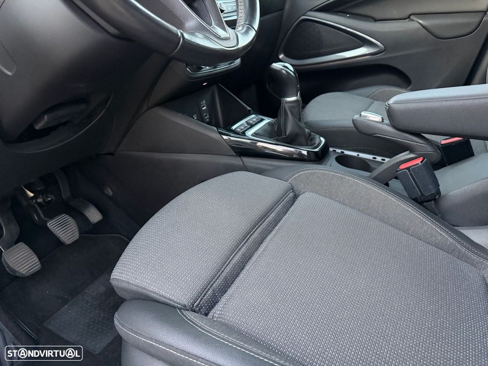 Opel Crossland X 1.2 Business Edition - 30