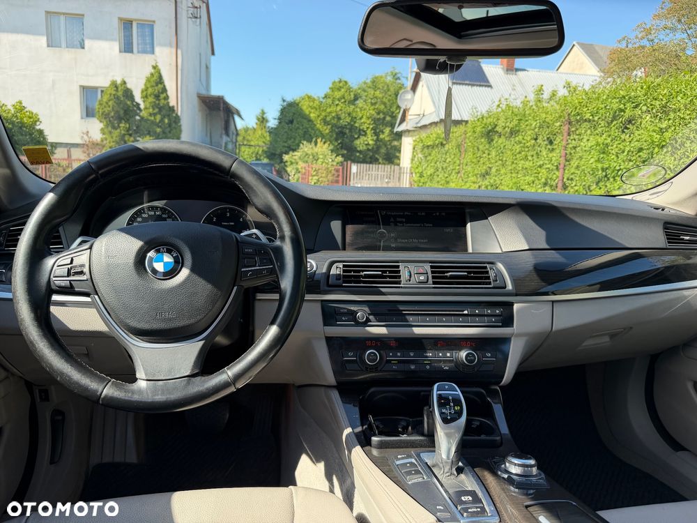 BMW Seria 5 530d Sport-Aut Luxury Line - 17