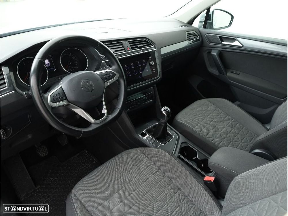 VW Tiguan 2.0 TDI Conceptline - 13