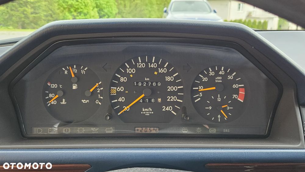 Mercedes-Benz W124 (1984-1993) - 11
