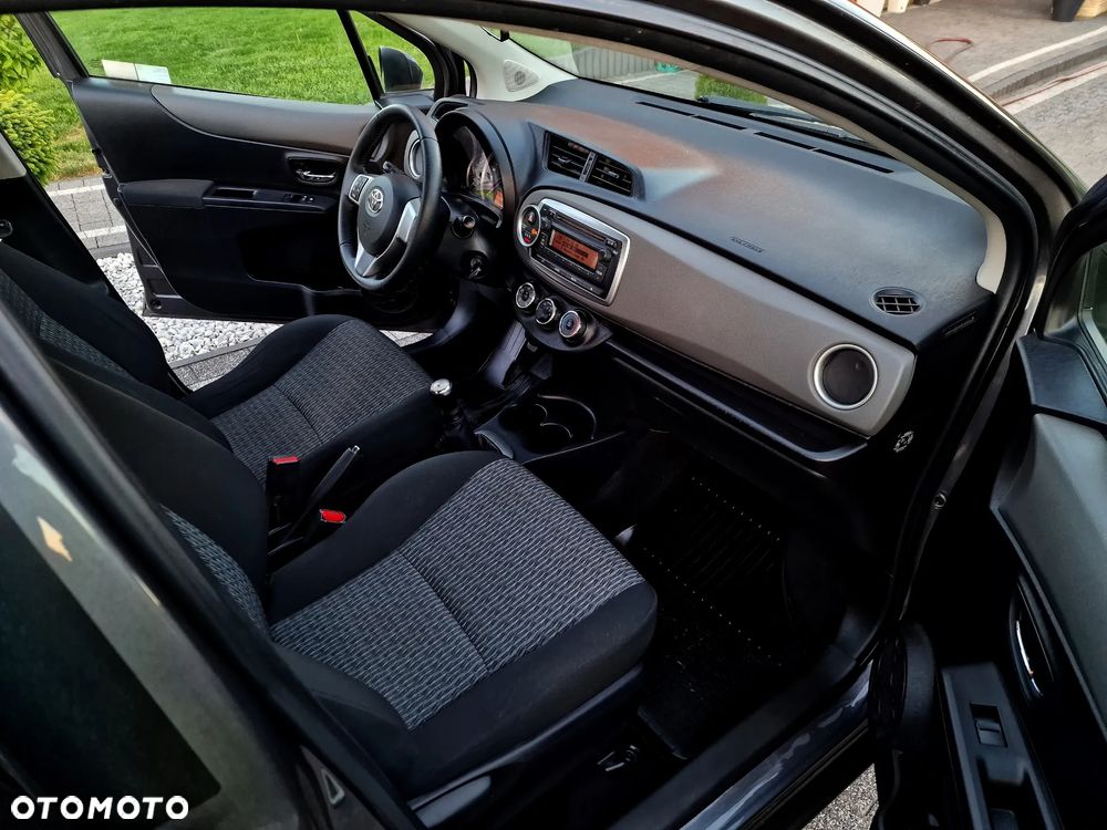 Toyota Yaris 1.0 Sol - 11