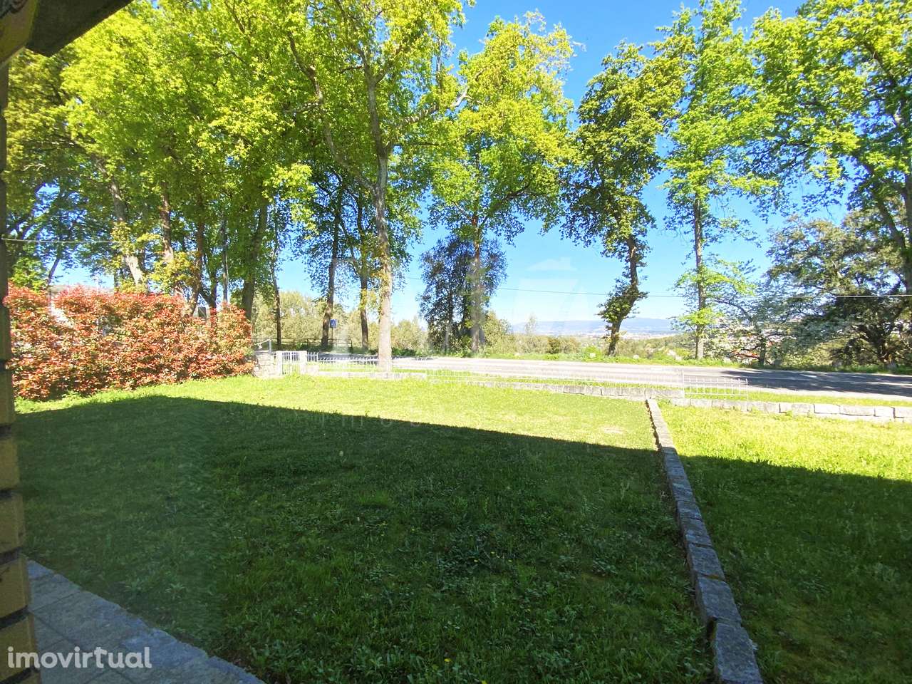 Loja remodelada com 100m2 e Logradouro - Gondizalves, Braga - Grande imagem: 5/5