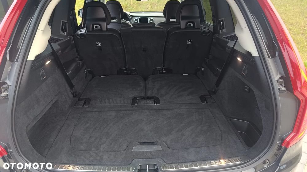 Volvo XC 90 T8 AWD Twin Engine Geartronic Inscription - 24