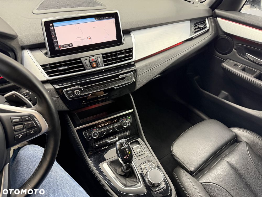 BMW Seria 2 220d xDrive Sport Line sport - 23