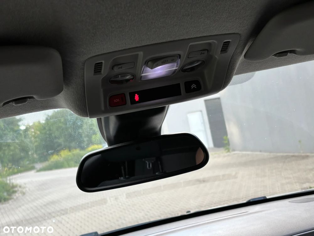 Citroën C3 1.2 PureTech Shine S&S - 9