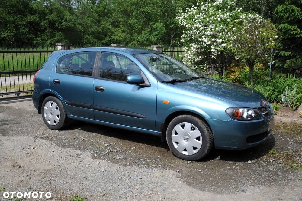 Nissan Almera 1.5 Visia + - 25