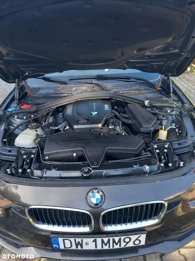 BMW Seria 3 316d - 16