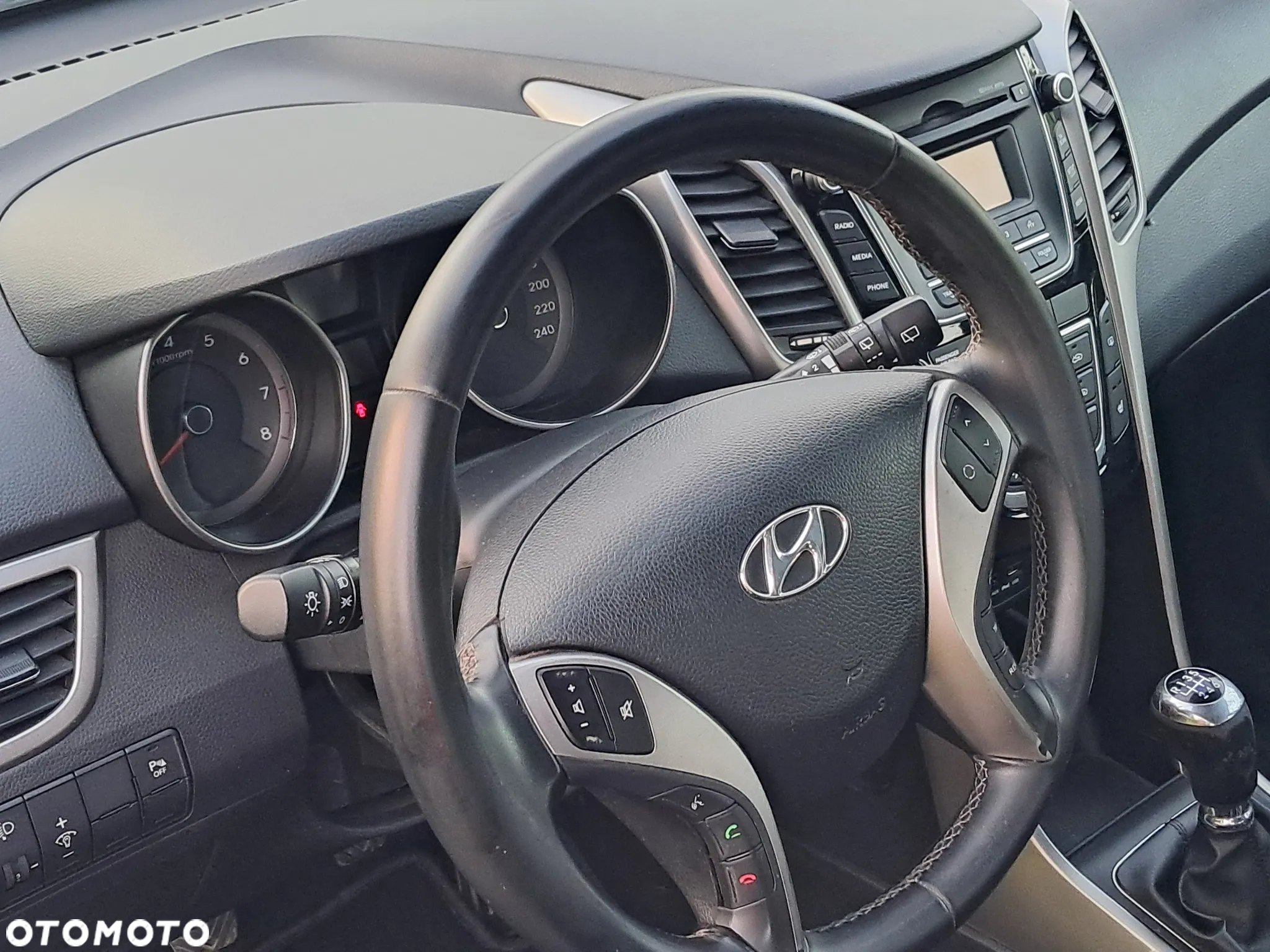 Hyundai i30 1.4 Trend - 12