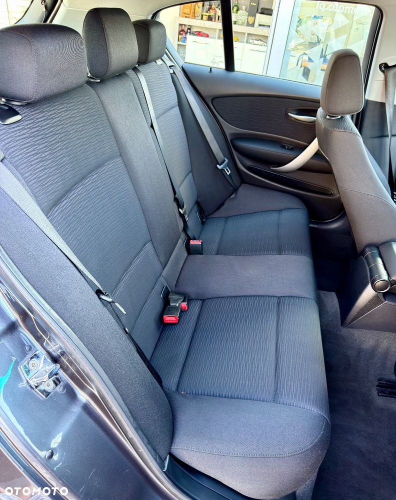 BMW Seria 1 120d DPF - 20