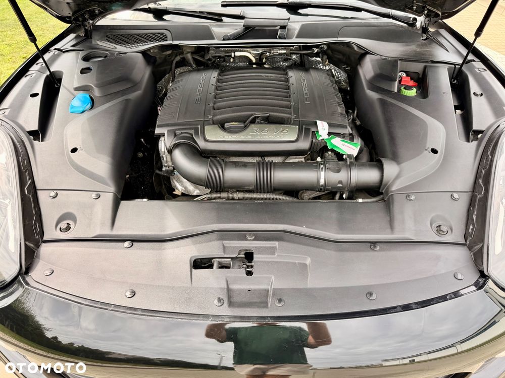 Porsche Cayenne Standard - 36