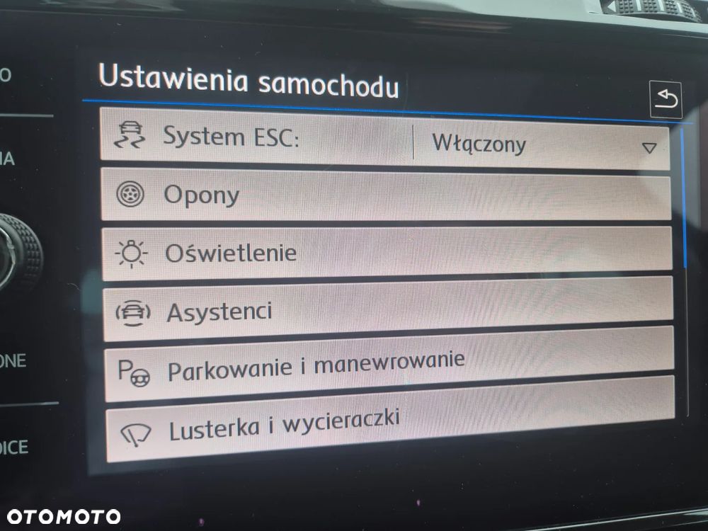 Volkswagen Golf 1.5 TSI ACT OPF DSG IQ.DRIVE - 23