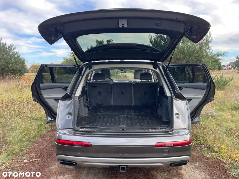Audi Q7 3.0 TFSI Quattro Tiptr - 12