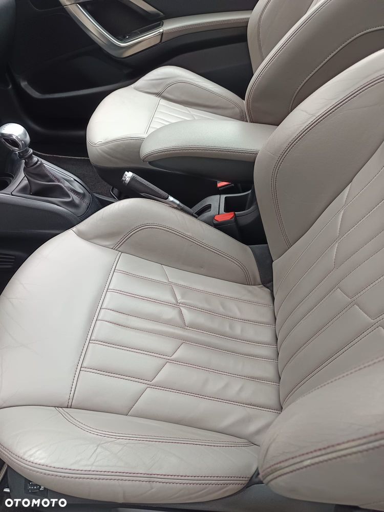 Peugeot 208 155 THP Allure - 12