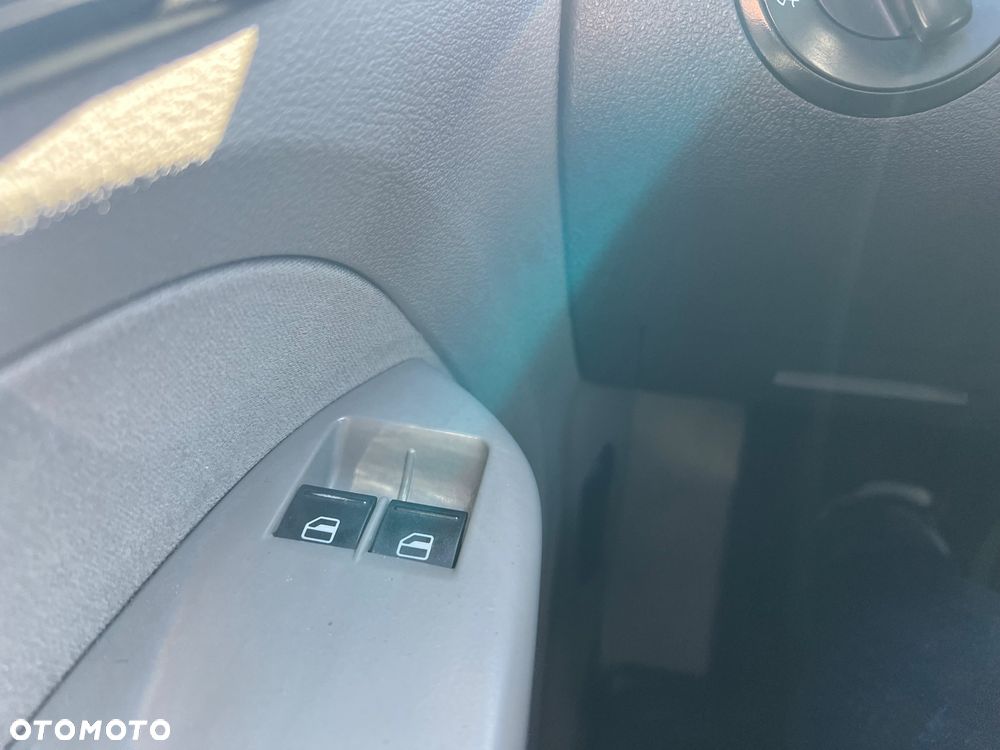 Volkswagen Caddy - 22