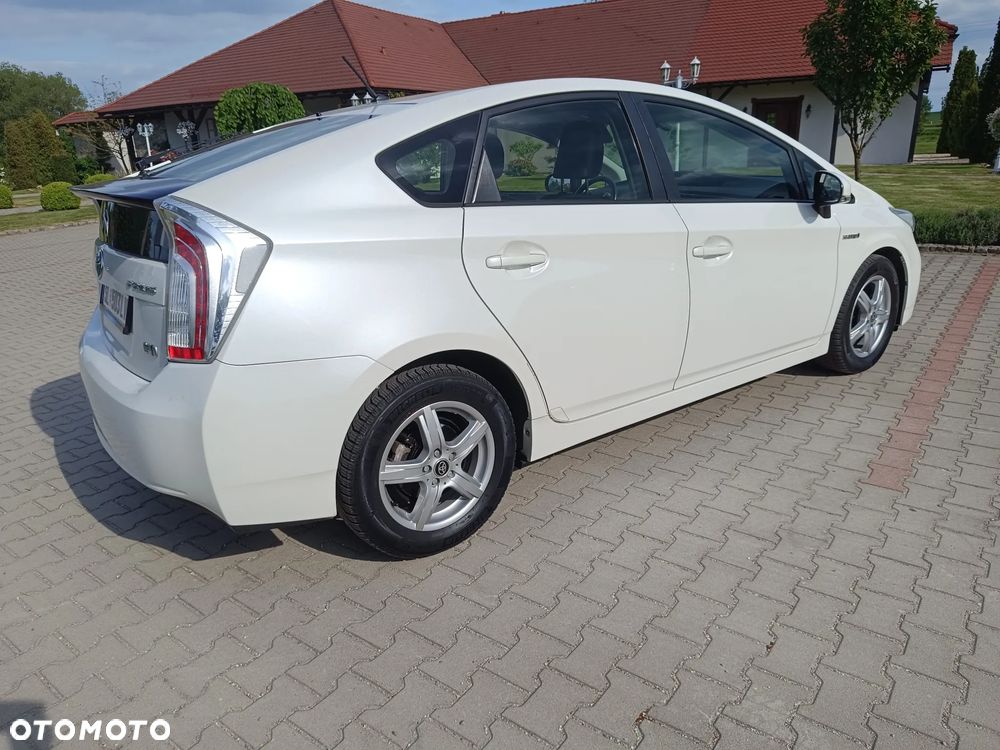Toyota Prius 1.8 HSD Prestige - 15