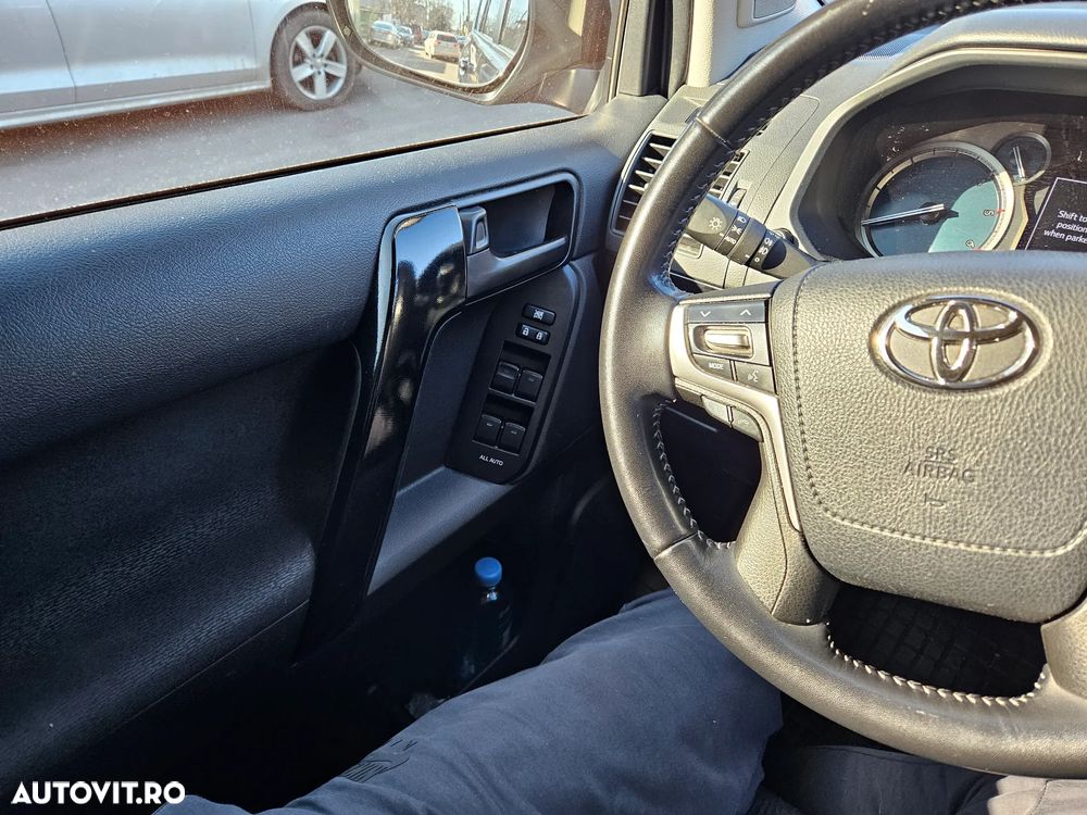 Toyota Land Cruiser 2.8l D-4D 204 CP A/T 7 locuri Executive - 14