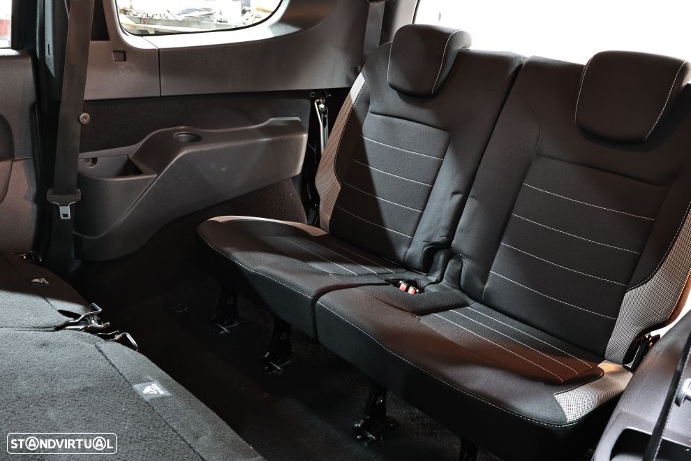 Dacia Lodgy 1.5 dCi Stepway 7L - 13