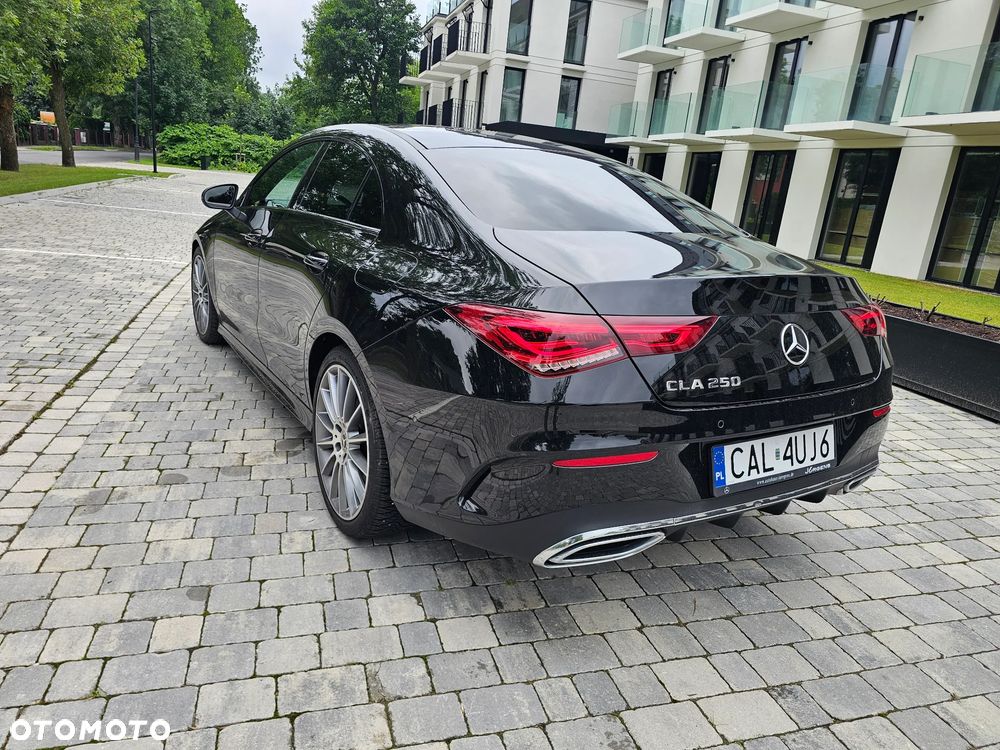 Mercedes-Benz CLA 250 AMG Line 7G-DCT - 25