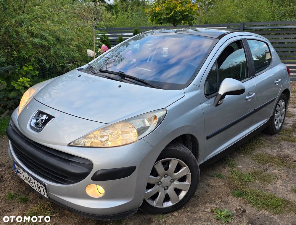 Peugeot 207 1.4 16V Trendy - 11