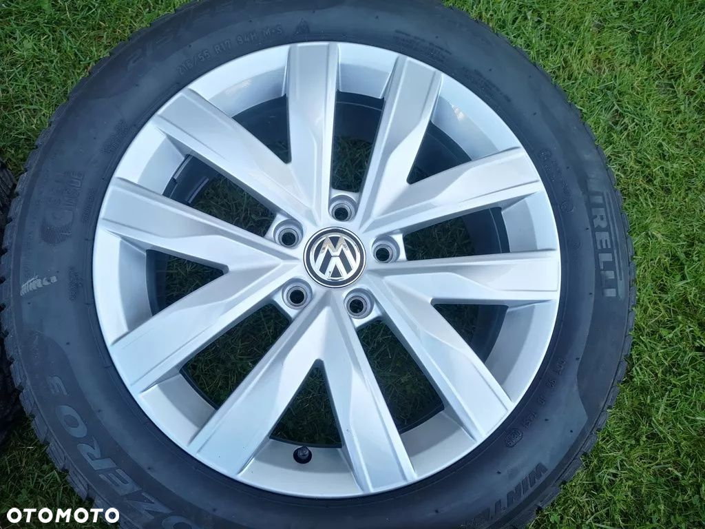 VW ARTEON 17'' ORYGINALNE 3G8 PIRELLI - 3